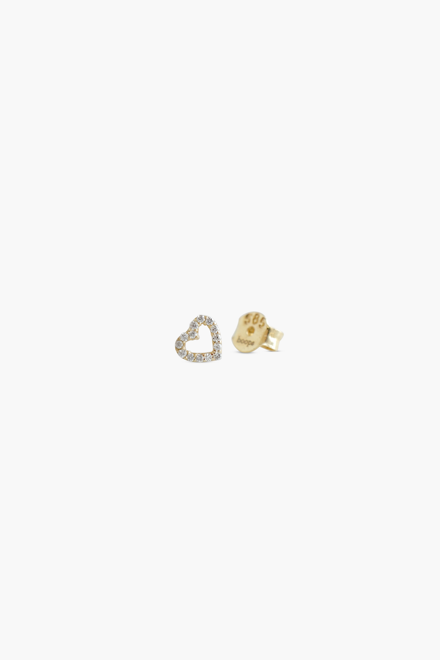 diamond heart stud