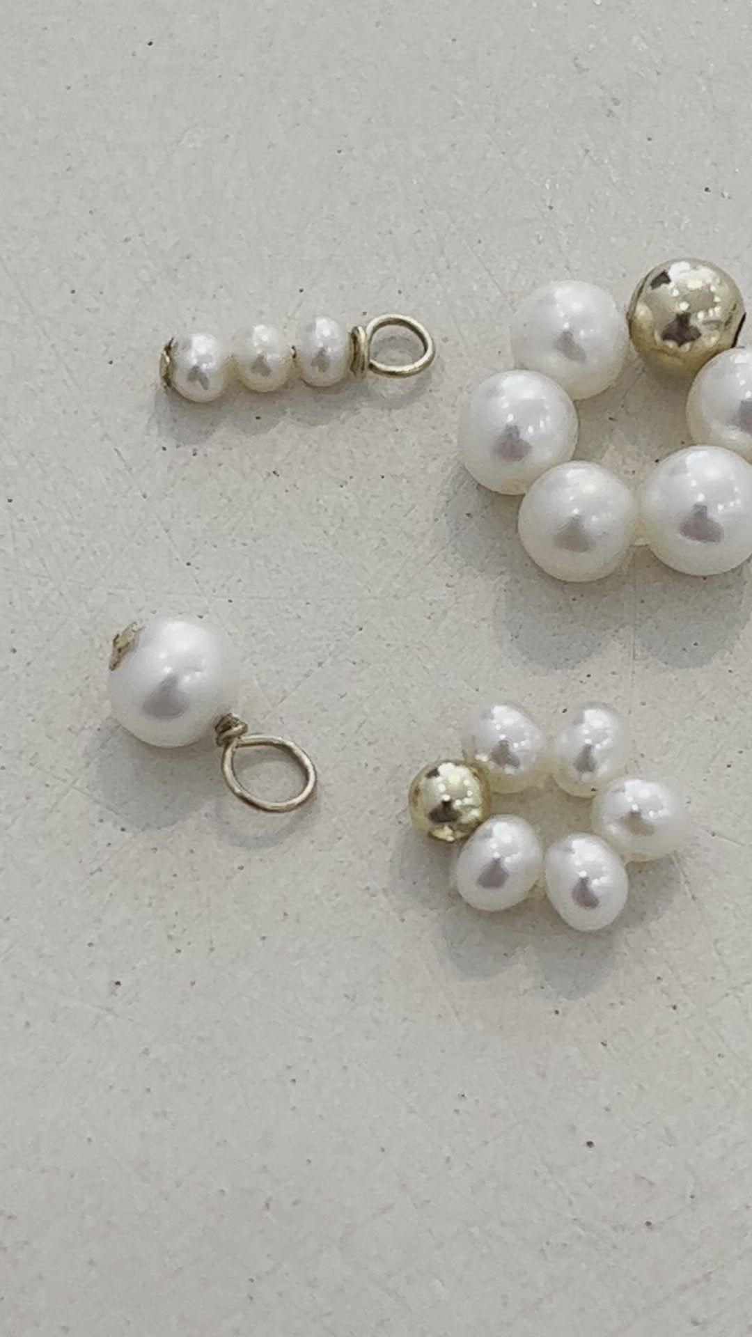 flower pearl charm - L